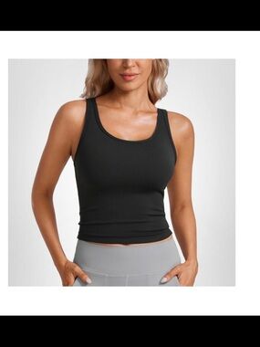 Black Scoop Neck Athletic Tank Top